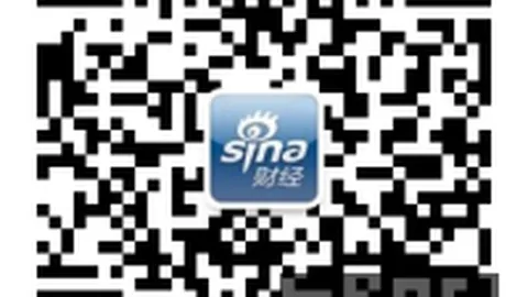 2026欧冠现场独家体育推广：克雷桑携女友亮相诺坎普，亲密合影拉菲尼亚